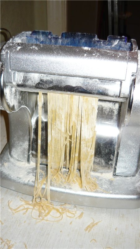 Tagliatelle fatte in casa, ravioli e tutto per prepararli