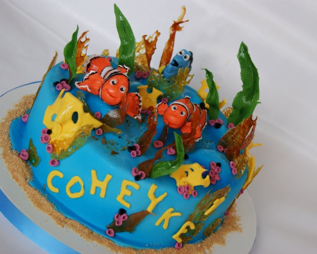 Ships and sea (cakes)