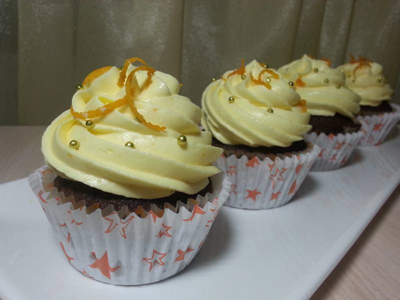 Mga orange na cupcake