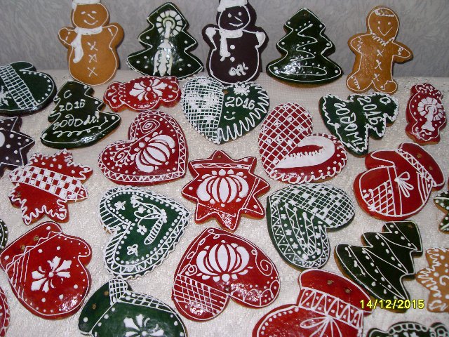 Decoramos galletas de jengibre, galletas