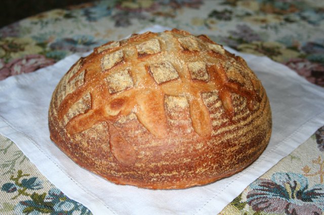 Pan de masa madre en el horno