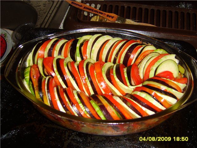 Ratatouille (από το κινούμενο σχέδιο Ratatouille) σε ένα multicooker