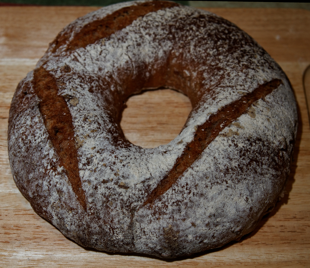 Pane con noci e datteri (forno)