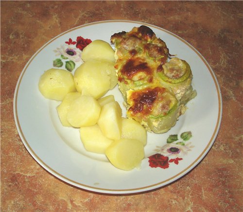 Courgettebroodjes met gehakt en saus