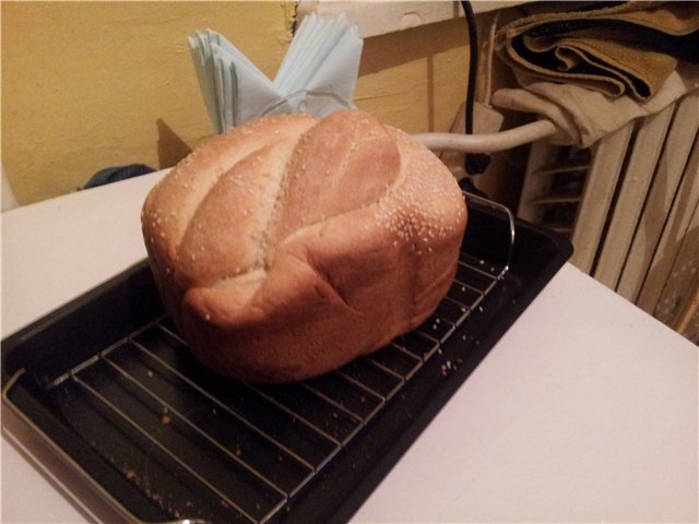 Bread Accordion (pagmamasa sa isang gumagawa ng tinapay)