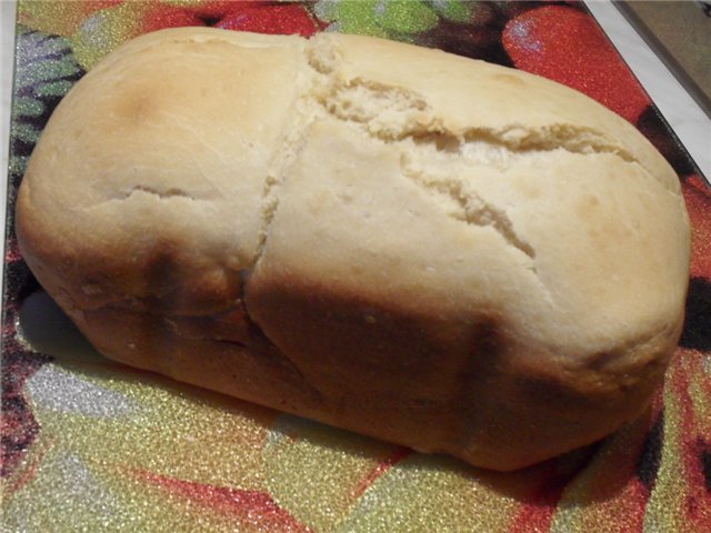 Cuocere il pane nella macchina per il pane Daewoo DI-9154