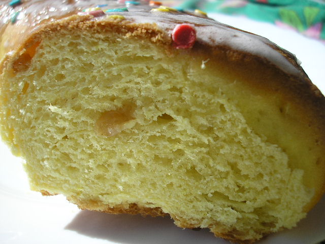 Easter crown and cake