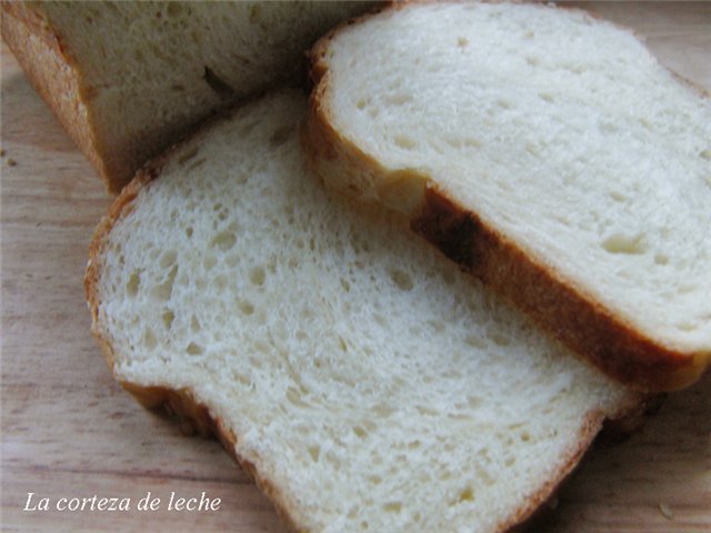 Pan de leche La corteza de leche (horno)