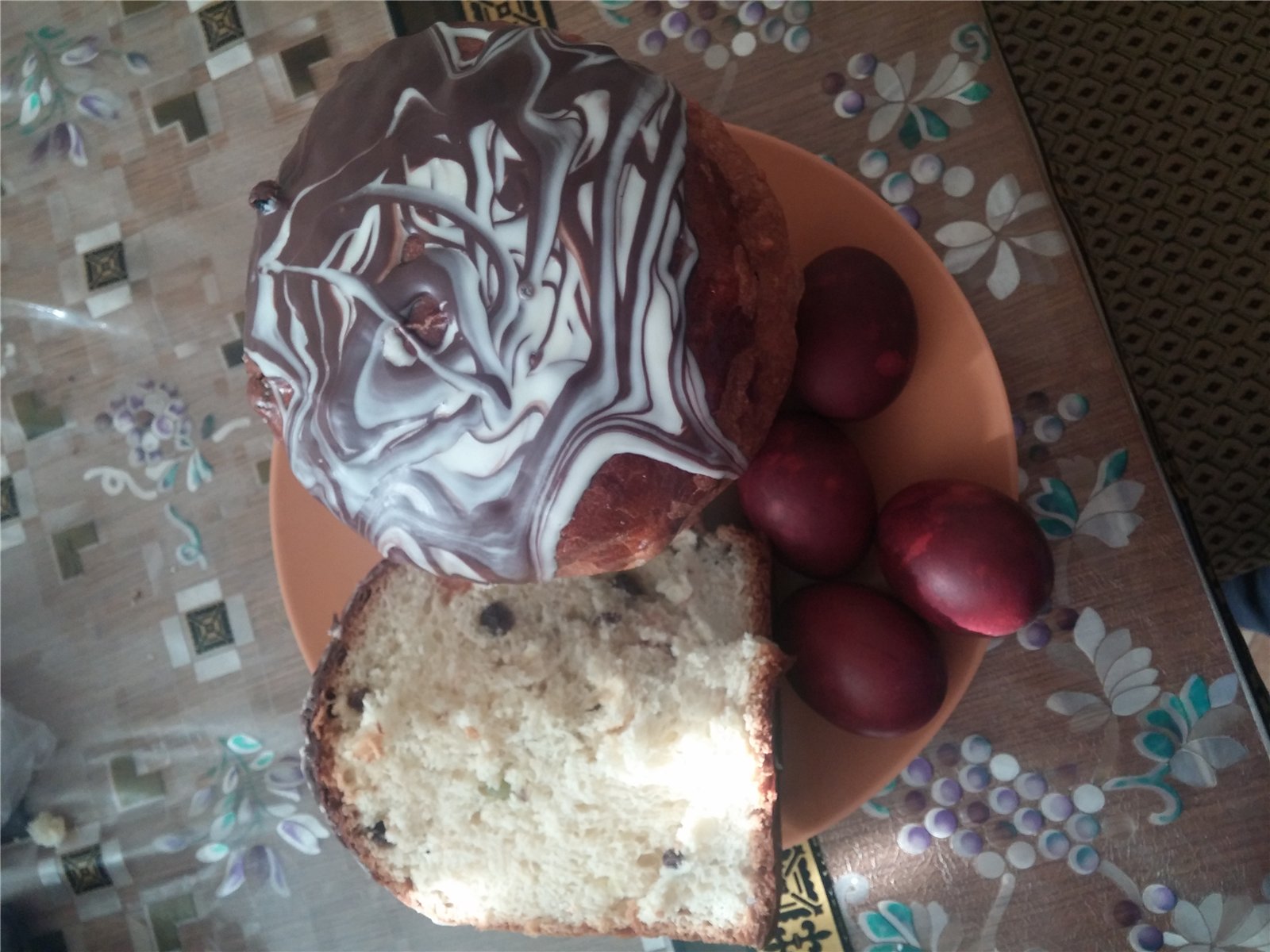 Kulich z Myasoedovskaya w piekarniku (klasa mistrzowska)