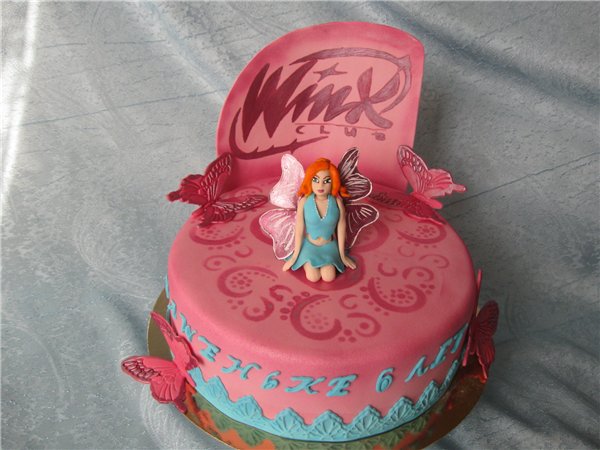 Mga cake na may mga engkanto batay sa cartoon Winx at iba pa