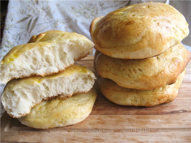 Focaccia con panna acida (ricetta GOST)