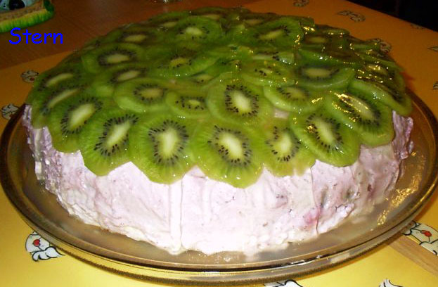 Pastel de chocolate, gelatina y frutas