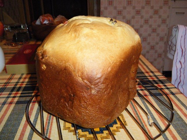 Boter Kugelhof-cake in een broodbakmachine