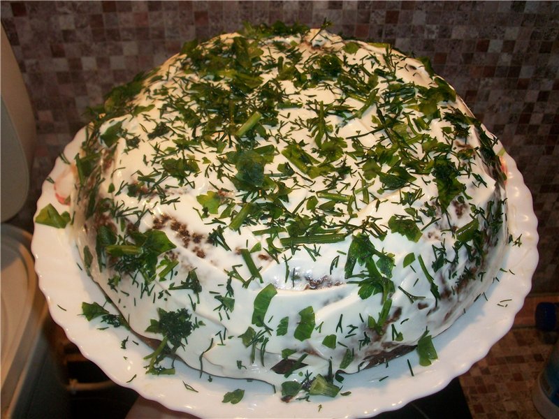 Torta di paté di fegato in una pentola a cottura lenta