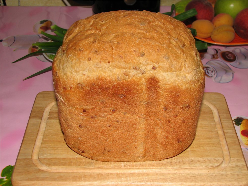 Pane italiano con miscela di Ciabatta in una macchina per il pane