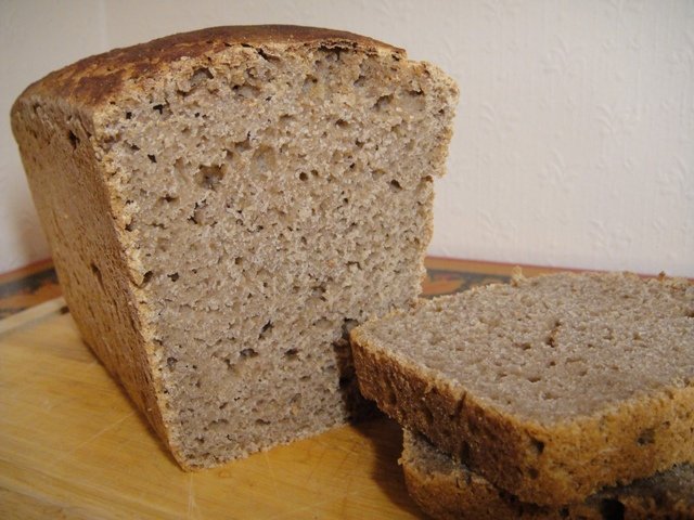 Pane d'orzo integrale con lievito naturale