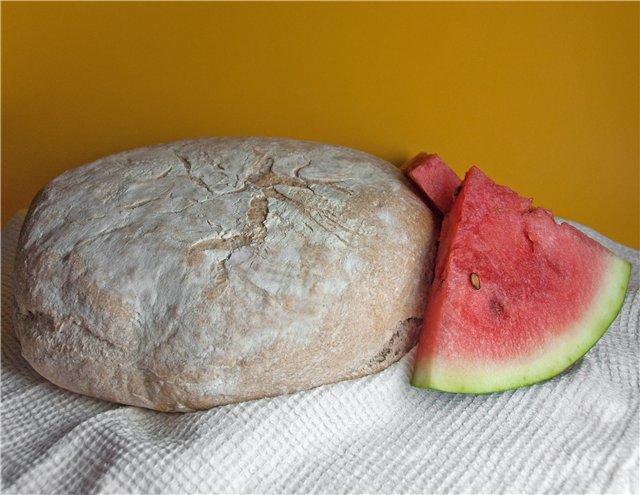 Bread Como (Pane di Como) in the oven (not to be confused with Pane di Come Antico)