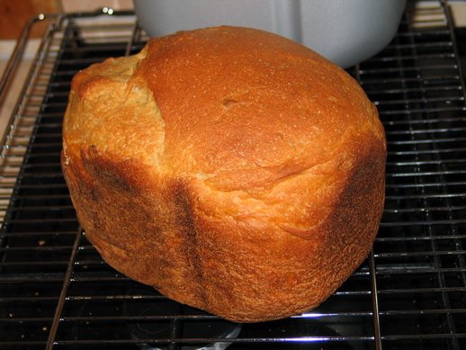 Boekweit-mais-tarwebrood met pompoenpitten en ahornsiroop