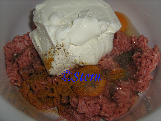 Meat at curd meatballs sa oven