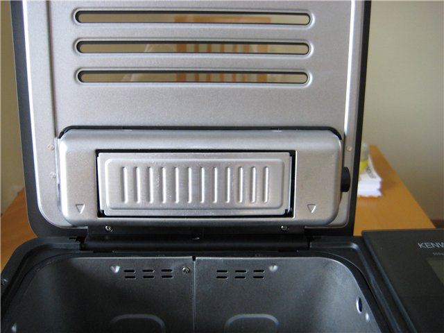 Хлебопекарка Kenwood BM450