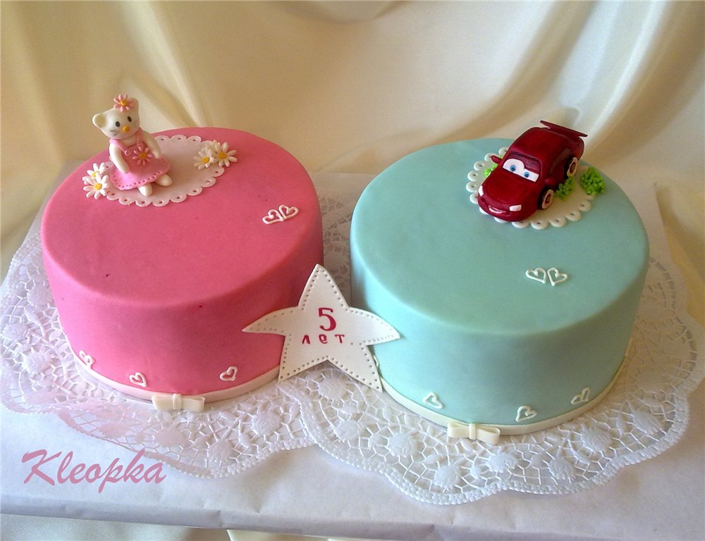 Two in one. Cakes for two birthday