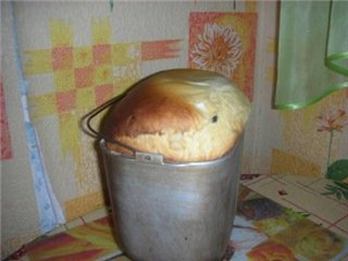 Sweet egg bread in a bread maker