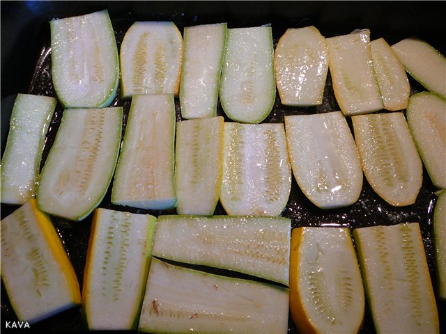 Fette di zucchine con formaggio