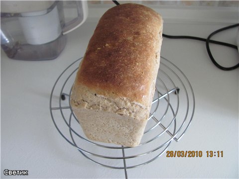 Volkorenbrood met zuurdesem (in de oven)