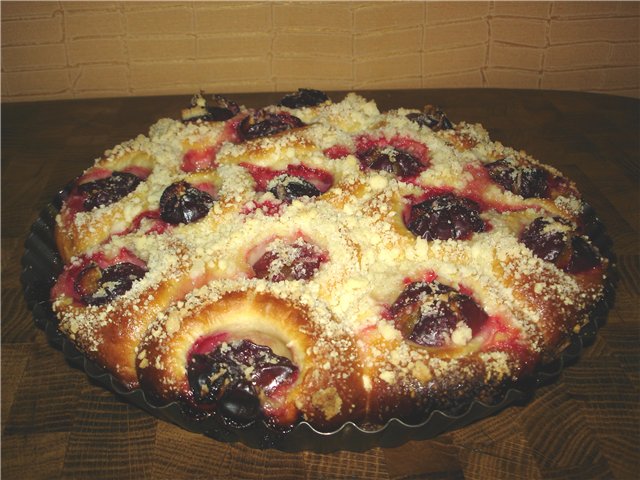 Plum Sprinkle Pie