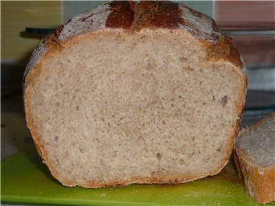 Pan de masa madre en el horno