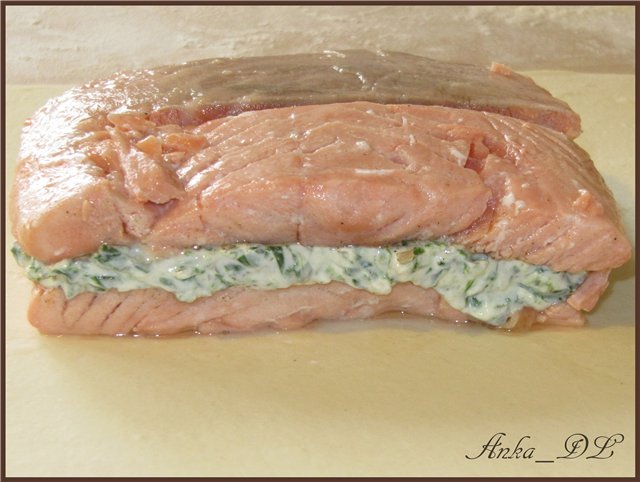 แซลมอนเอนครูเต้ (Salmon En Croute)