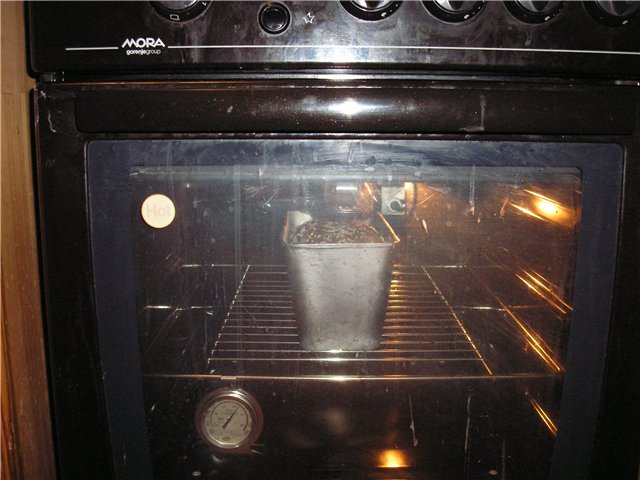 Darnitsky bread with leaven (GOST)