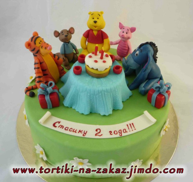 Torte basate sul cartone animato Winnie the Pooh e tutto, tutto, tutto