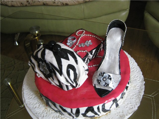 Mga cake na may sapatos