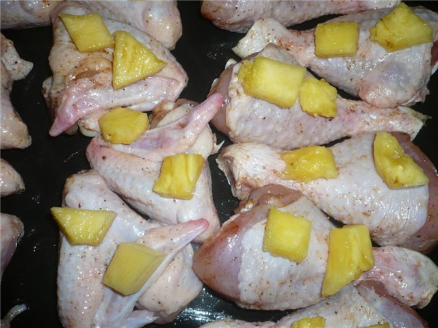 Pollo succoso con ananas