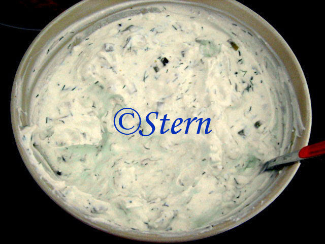 Tzatziki sauce med syltede agurker