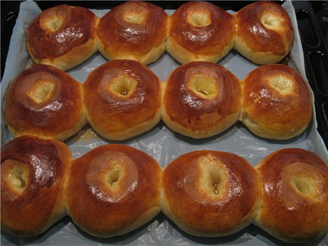 Butter eyes buns