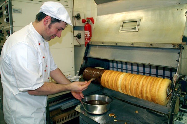 Baumkuchen Holiday Cupcake