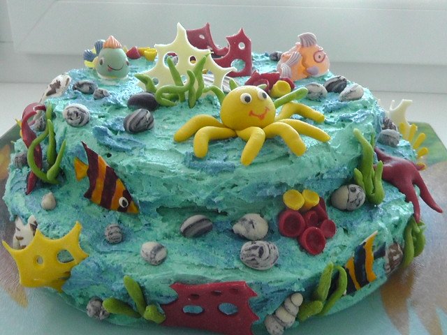 Ships and sea (cakes)