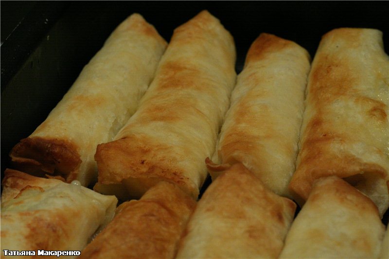 Rollos de lavash con pollo y queso