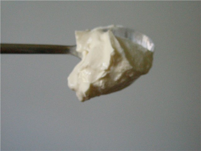 How to make sour cream in a yogurt maker?