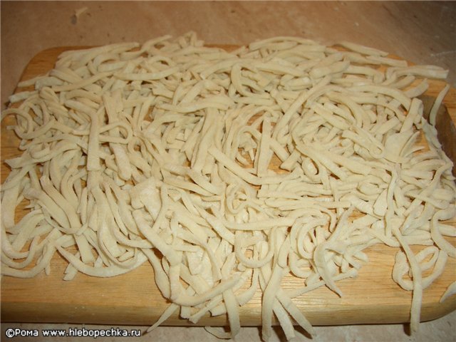 Zuppa con funghi freschi e tagliatelle fatte in casa (Cuculo 1054)