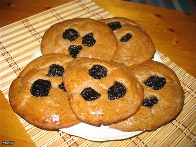 Kolobok (gingerbread man) in the oven