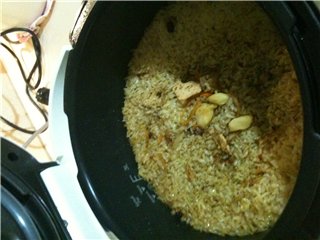 Pilaf: halos tulad ng sa isang kaldero (pressure cooker Cuckoo 1054)