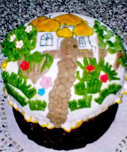 Examples of decorating Easter cakes and Easter