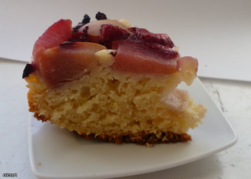 Torta di frutta in scatola e congelata