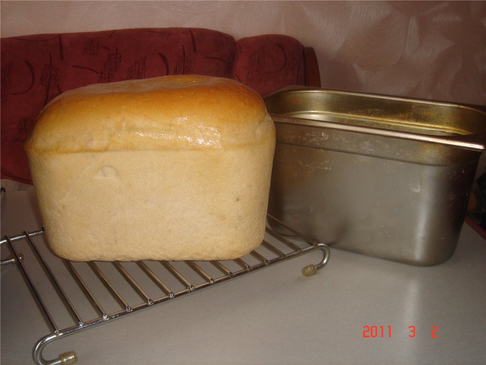 Wheat bread on ripe dough (self-leavening)