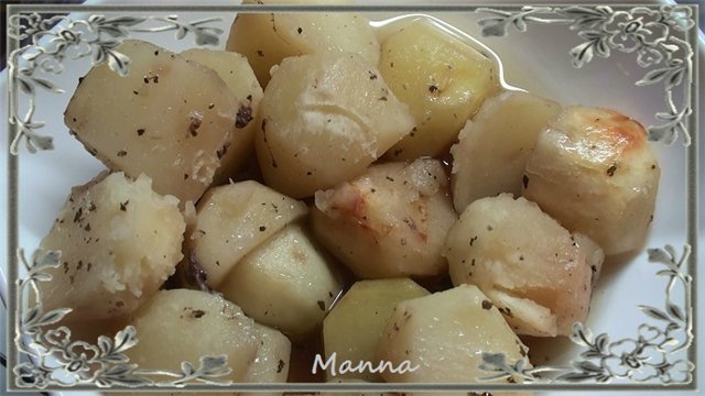 Cuixes de pollastre amb patates al forn a l’assecador