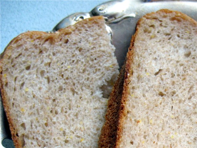 Wheat-rye bread with camelina butter. (in a bread maker)