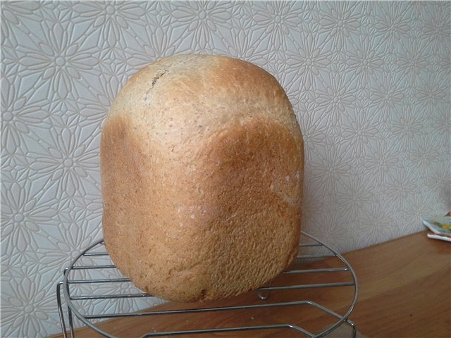 Pane d'avena nella macchina per il pane Scarlett-400